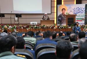 تکریم نیروی‌هوایی ‌وظیفه‌ای ملی و انقلاب است/ جنگ شناختی در اعتقادات و رفتارها رخ می‌دهد