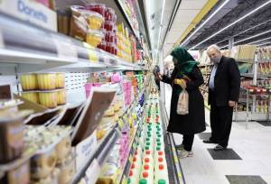 ذخیره سازی ۸ هزار تن کالای اساسی در هرمزگان