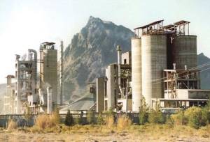 نظارت زیست‌محیطی بر کارخانه سیمان آبیک تشدید می‌شود