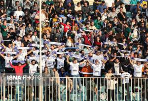 درهای ورزشگاه نصیری یزد بر روی هواداران باز شد
