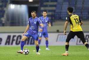 استقلال برای رسیدن به تختی با وزیر وارد مذاکره شد