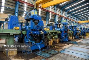 دو تصویر متفاوت از صنعت در دی‌ماه؛ رشد سالانه، افت ماهانه