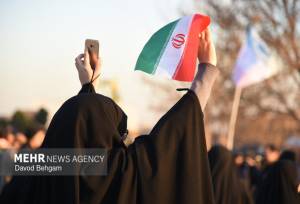 تاریخ؛ آینه‌ای که در شرایط آشوب «خودآگاهی» ملت را تقویت می‌کند