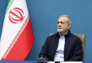 نشست رئیس‌جمهور با فرهیختگان و فعالان فرهنگی لرستان آغاز شد