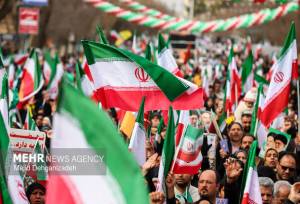 تداوم مسیر پیشرفت مرهون تلاش بی‌وقفه مردم و خدمتگزاران نظام است