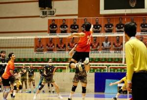 تداوم شکست‌ناپذیری سروقامتان مس‌سونگون در آمل