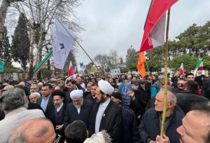 گرگان؛ موج عاشقانی که با «لبیک یا خامنه‌ای» دل به دریا زد