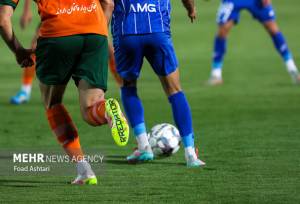 زمان دیدار استقلال و مس تغییر کرد