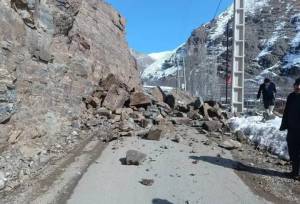 تردد قطارها در شمال‌غرب متوقف شد