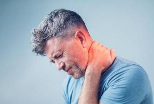 آرتروز گردن؛ فراتر از یک درد ساده