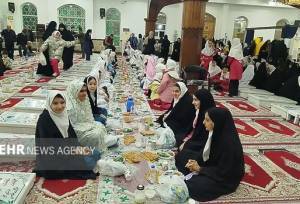 «جشن روزه‌ اولی‌ ها» در آستانه‌ اشرفیه برگزار شد