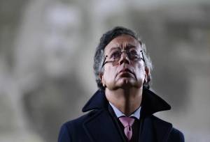 رئیس‌جمهور کلمبیا از سوءقصدی جان سالم به در برد