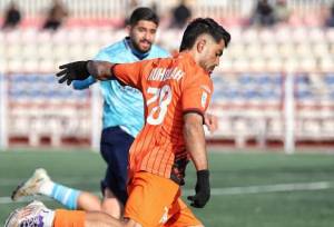 مس به سقوط نزدیک‌تر شد