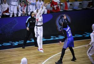 کامل شدن ترکیب مدعیانِ برنده با پیروزی گروه بهمن