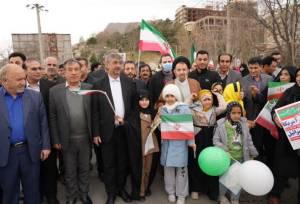 حضور نماینده ولی‌فقیه در لرستان و استاندار در راهپیمایی ۲۲ بهمن