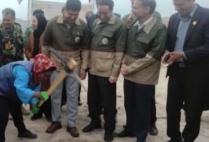 ایران با ۳۰۰ روز آفتابی در سال ظرفیت کم‌نظیری برای توسعه انرژی‌های پاک دارد