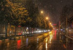 بارش شدید باران در شهرهای آذربایجان غربی؛ آماده باش نیروهای هلال احمر