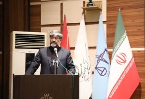 عتباتی: انقلاب اسلامی و دستاوردهای آن باید حفظ شود