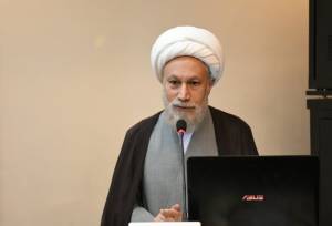 امام جمعه شیراز: تورم و ضعف در توزیع ثروت، آسیب‌های اساسی اقتصاد ایران است