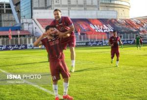 عنایتی با عبور از شاگردان سابق، نساجی را در صدر نگه داشت