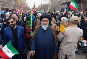 پیام راهپیمایان ۲۲ بهمن عدم تسلیم ملت ایران برابر تهدیدها است