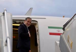 عراقچی عازم ژنو شد