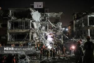 هاآرتص: اسرائیلی‌ها هنوز درگیر آثار حملات موشکی ایران هستند