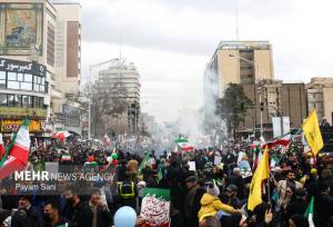 پوشش گسترده هلال احمر در راهپیمایی ۲۲ بهمن/ ارائه ۱۱ هزار نفر خدمت