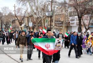 کرمانشاه صحنه یکی از بی‌نظیرترین راهپیمایی‌ها شد