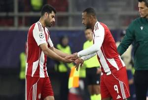 انتقادیونانی‌ها ازسرمربی المپیاکوس؛طارمی و الکعبی همزمان جواب نمی دهند