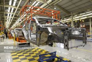 عقبگرد صنعت خودرو در دی ۱۴۰۴؛ کاهش همزمان تولید و فروش