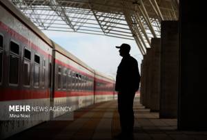 پیش‌فروش بلیت قطار مسافری اسفندماه از فردا آغاز می‌شود