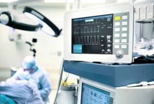 بازنگری در صدور مجوز و قیمت‌گذاری تجهیزات پزشکی با هدف شفافیت و کارآمدی