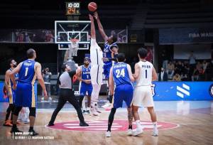 پیروزی شهرداری گرگان در لیگ برتر بسکتبال/ رقابت سایه به سایه در صدر