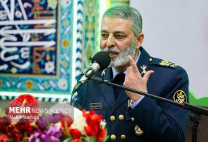 سرلشکر موسوی: در عین آمادگی، علاقه‌ای به شروع یک جنگ منطقه‌ای نداریم