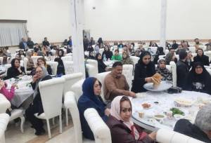 سفره های افطاری دانش آموزی با عطر مهربانی