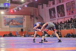 آغاز مسابقات کشتی آزاد نوجوانان کشور؛ کشف استعدادهای آینده در کرمان