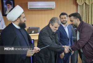 تقدیر ملی از مدیر روابط عمومی فرمانداری سمنان؛ نقش مؤثر در جهاد تبیین