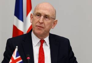 تلگراف: وزیر دفاع انگلیس نامزد احتمالی برای جانشینی استارمر است