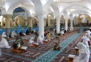 آغاز محافل جزخوانی قرآن در مسجد جامع سنندج؛طنین نوای وحی در ماه رمضان