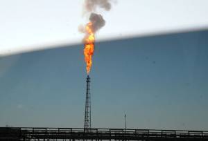 نرخ عوارض گازهای مشعل در صنایع نفت و گاز مشخص شد