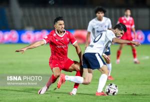چشم مدعیان قهرمانی به انزلی/ پرسپولیس هدیه رقبا را پس می‌فرستد؟