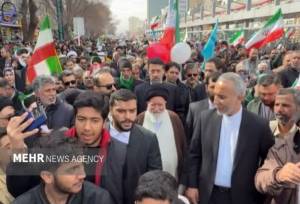 علم‌الهدی:سرمایه حقیقی کشور، ملت وفادار به ولایت و اهل بیت(ع) است