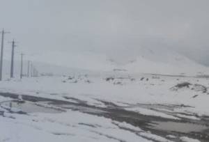 عملیات اجرایی زیرساخت‌های پروژه گلخانه‌ای چشمه سلطان ازنا