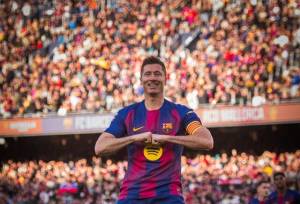 تاریخ سازی لواندوفسکی با بارسلونا