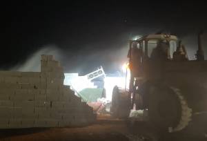 تخریب ۴۰ ویلای غیرمجاز و احیای اراضی کشاورزی در مهریز