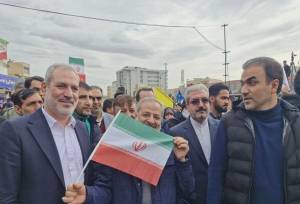 حضور وزیر آموزش و پرورش در راهپیمایی ۲۲ بهمن