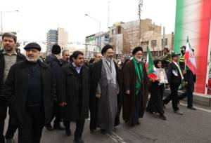 نقش پررنگ مجموعه حج و زیارت در راهپیمایی ۲۲ بهمن/ برپایی غرفه فرهنگی