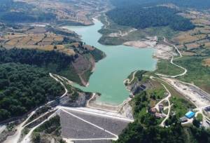 افتتاح پروژه ملی سد گلورد پس از ۱۶ سال/ تأمین آب ۶۱۵ هزار نفر با افتتاح سد گلورد 