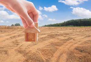 ۱۰۰ قطعه زمین به خانواده‌های مشمول طرح جوانی جمعیت واگذار شد